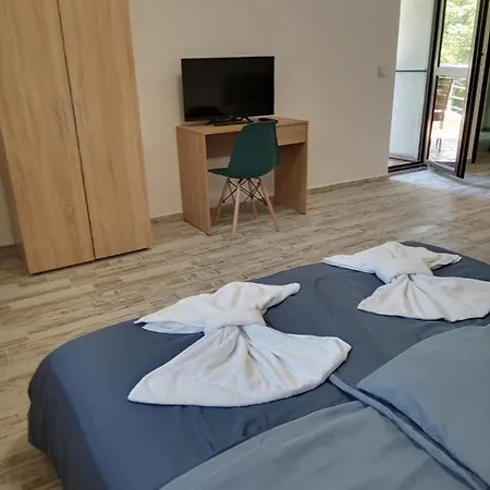 Apartment's Pita & Mare Konukevi Naousa