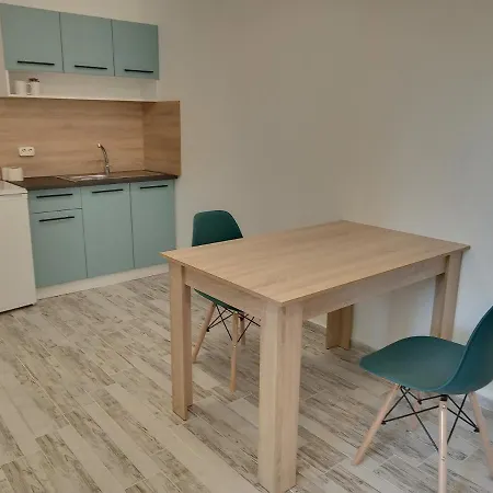 Apartment's Pita & Mare 3*