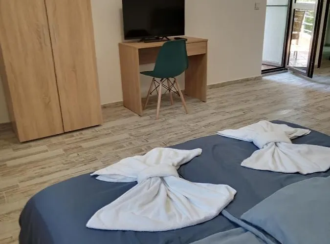 Apartment's Pita & Mare Konukevi Naousa