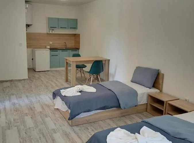 Guest house Apartment's Pita & Mare 3*